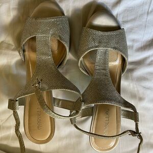 Marbella Size 7 1/2 Silver Heels